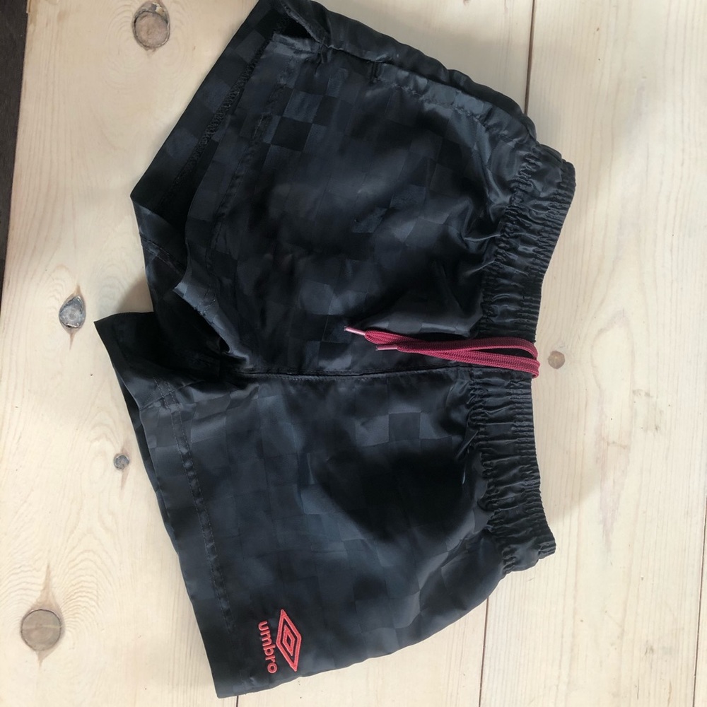 Umbro black shorts